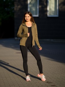 1908 JuJu2+ 05 184948 E-M1.JPG